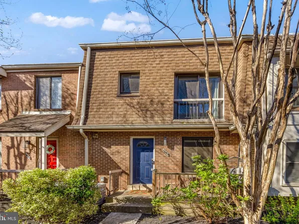 1689 Kenwood Ave, Alexandria, VA 22302