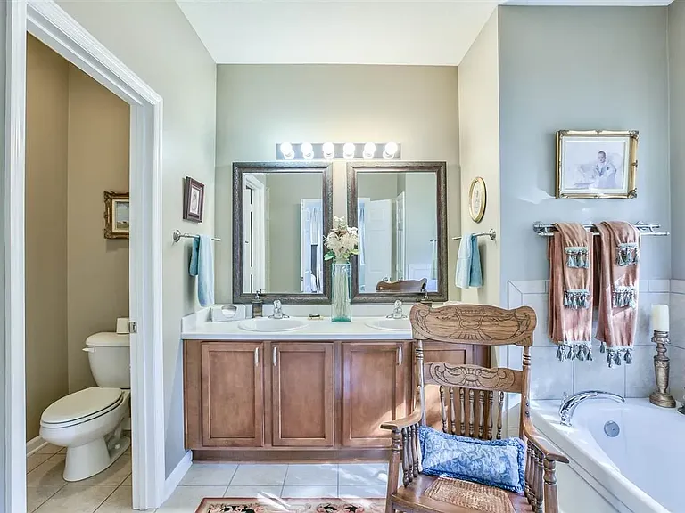 3950 Shumard Oak Blvd — Photo 10