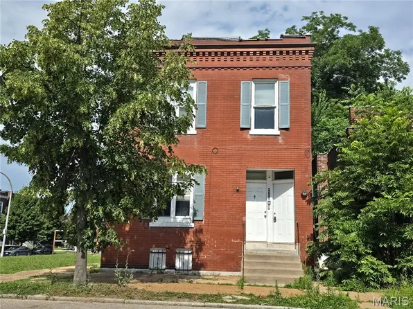 4555 S Compton Ave, Saint Louis, MO 63111