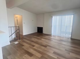 128 39th St., A