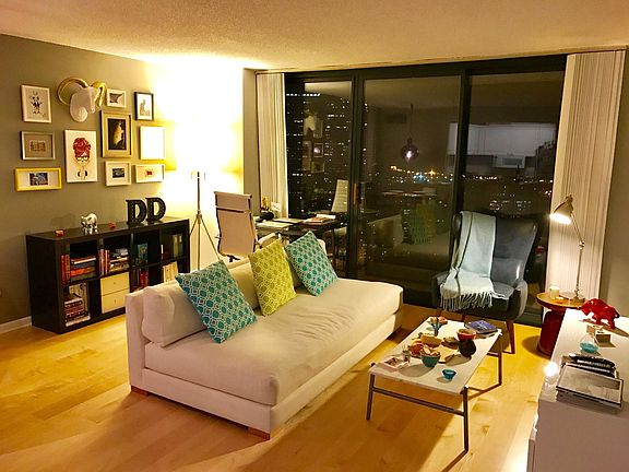 3rd image of 3660 N Lake Shore Dr APT 3710