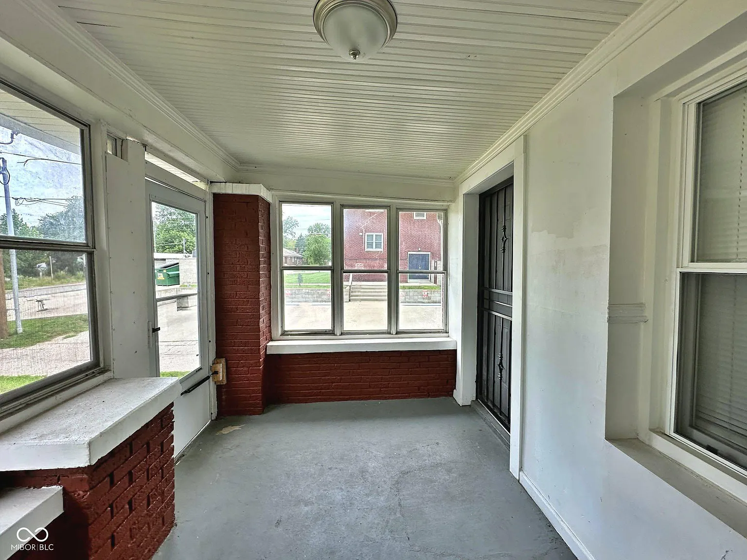 3 bed, 1.0 bath, 1196 sqft, $1,150 — Photo 4