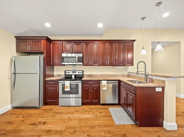 5 Wyman Rd, Randolph, MA 02368