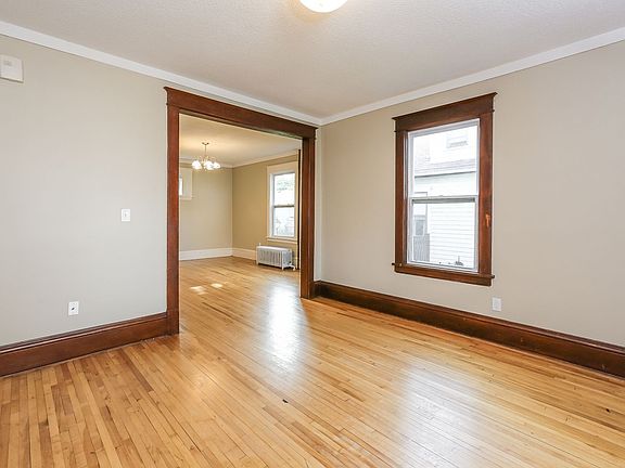5th image of 757 Smith Ave S