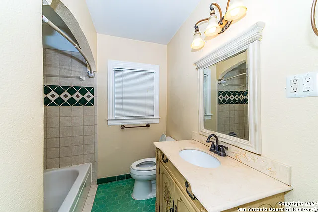 2218 W Mistletoe Ave — Photo 19