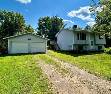 5881 375th St, North Branch, MN, 55056