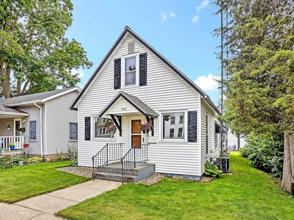 314 7th Ave, Baraboo, WI 53913