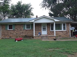 11 Leoma Rd, Leoma, TN 38468