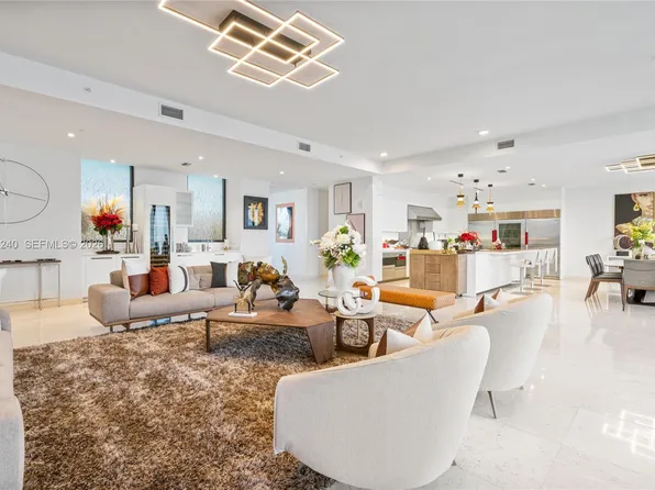3581 E Glencoe St #505, Miami, FL 33133