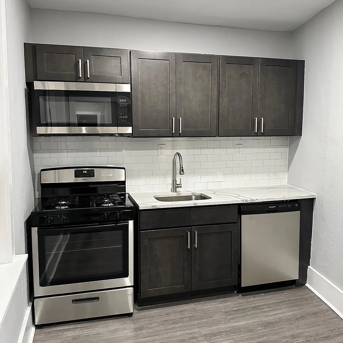1 bed, 1000 sqft, $1,350 — Photo 1