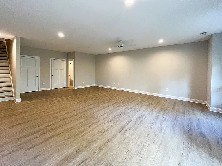 1525 Birnam Dr — Photo 18