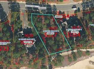 11 Wicker Sham Ct W, Pinehurst, NC 28374