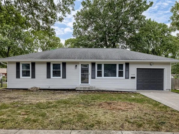 606 S Locust St, Gardner, KS 66030