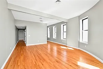2 bed, 1000 sqft, $2,800 — Photo 3