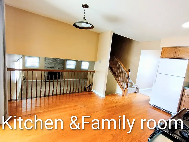 267 Silverado St — Photo 5