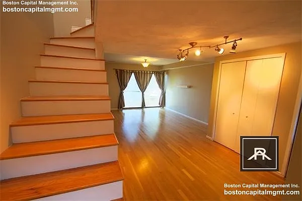 2 bed, 1.0 bath, $3,395 — Photo 3