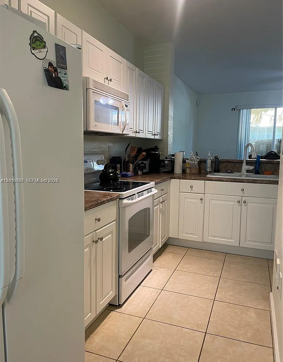The Shores Condo No 1 — Photo 4