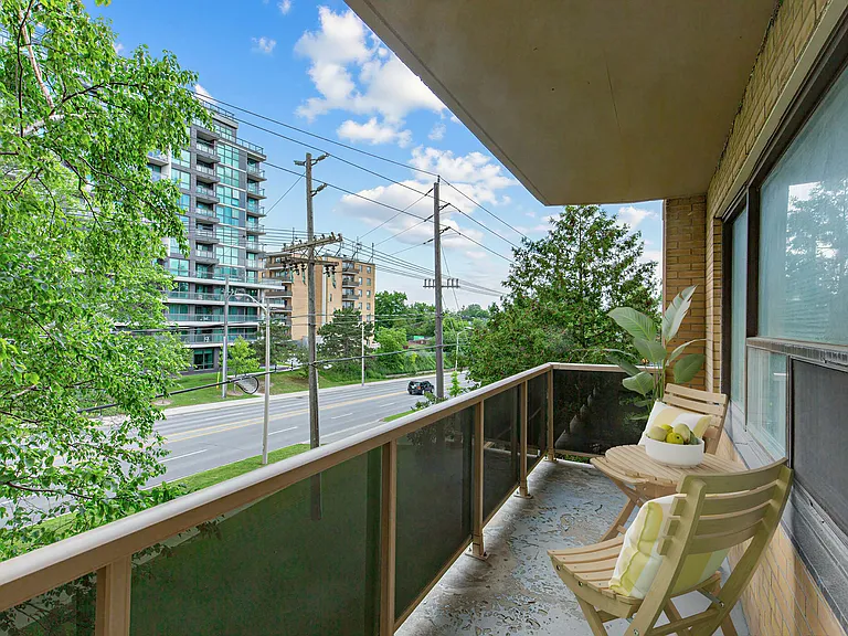 2329 Kipling Ave — Photo 8