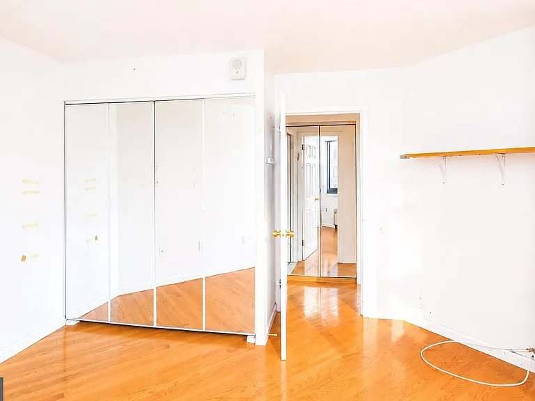 1420 Locust St #8B — Photo 8