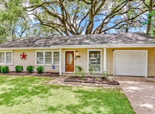 5995 Callaway Dr, Beaumont, TX 77706