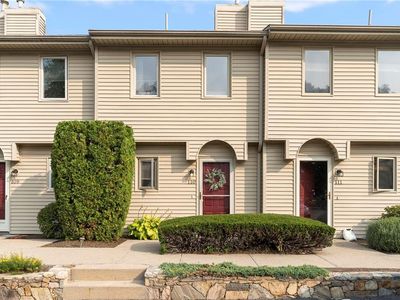 200 Cannon St APT 110, Cranston, RI, 02920