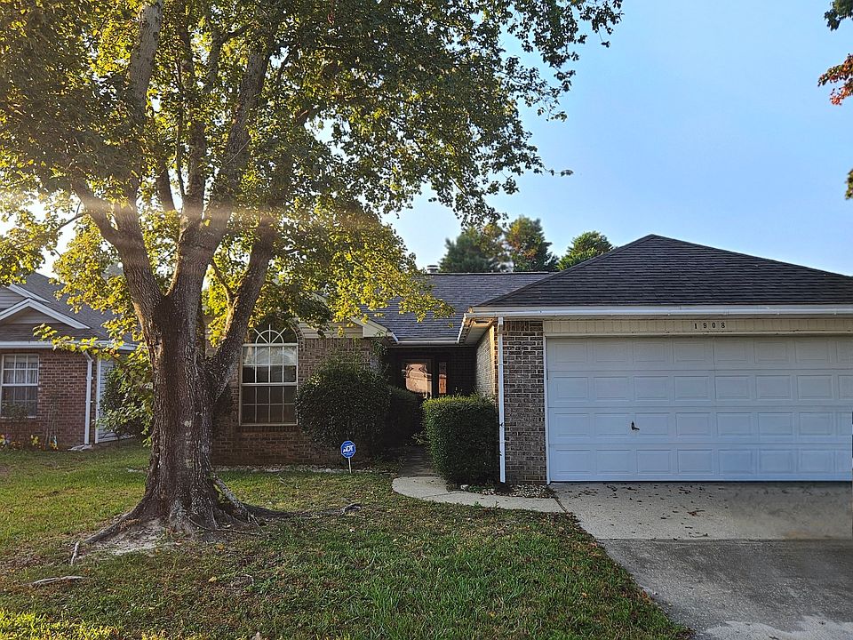 1st image of 1908 Summer Hills Ln