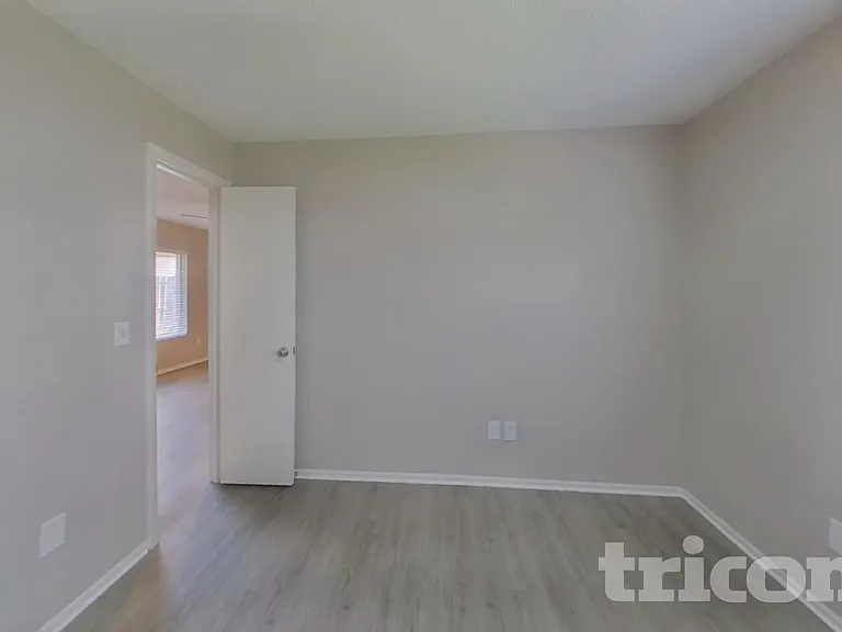 11415 Cardiff Dr — Photo 10