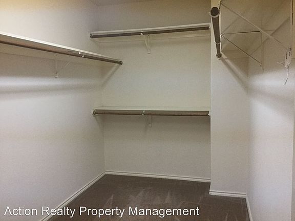 5th image of 2200 Dartmouth Ave