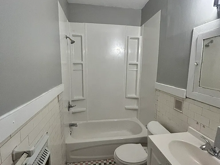 672 Lindell Ave #674 — Photo 6