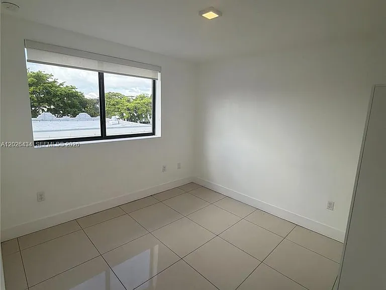821 SW 18th Ave #304 — Photo 9