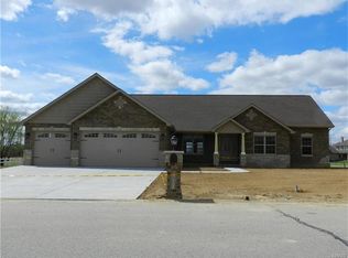 6609 Augies Way Pl, Millstadt, IL 62260