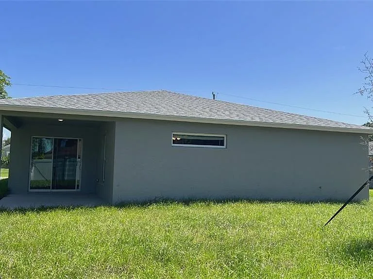 1755 SW Cannon Ave — Photo 20