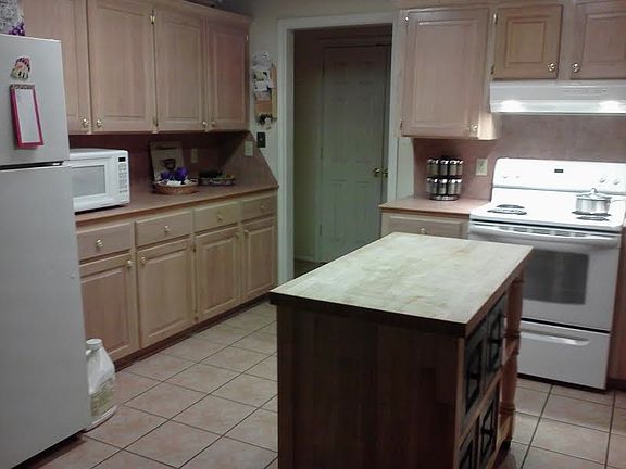 5th image of 412 County Road 3784