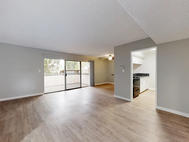 Pine Lake Apartments — Photo 33