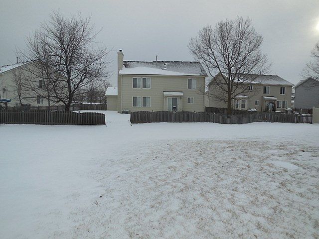 2nd image of 15 Lindsey Ct E