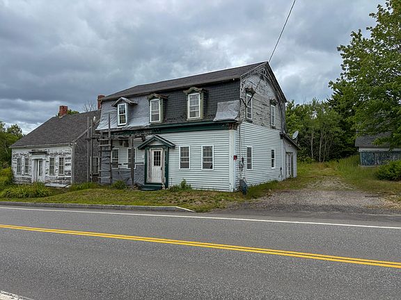 3rd image of 457 Main Street