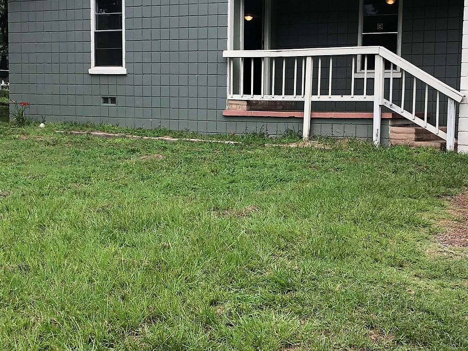 1st image of 310 S Industrial St