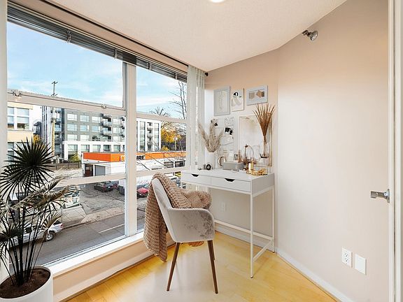 4th image of 2768 Cranberry Dr #310