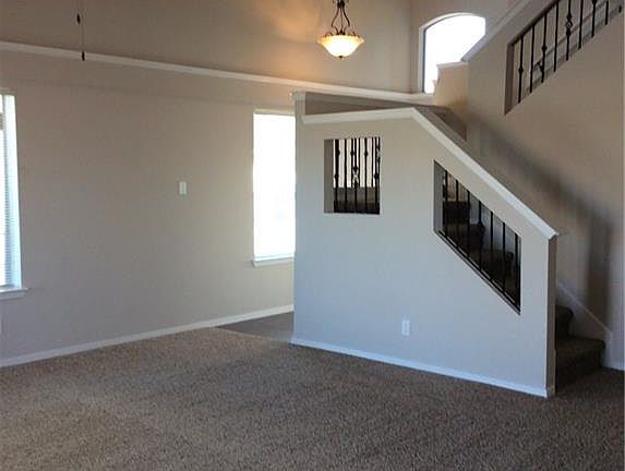 2nd image of 119 Salado River Pl