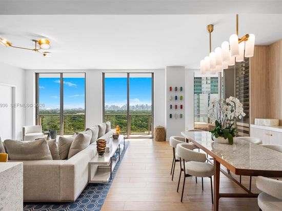 2678 Tigertail Ave #1806, Miami, FL 33133