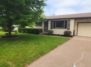 3820 N Lincoln Ave, Davenport, IA 52806