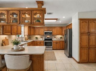 105 Tomahawk Trl, Seguin, TX 78155