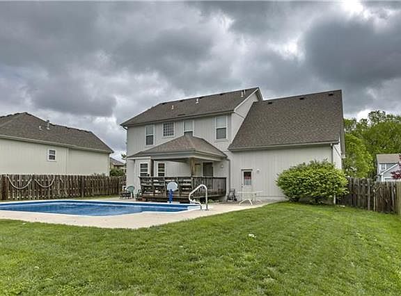 3rd image of 3408 S Arrowhead Dr