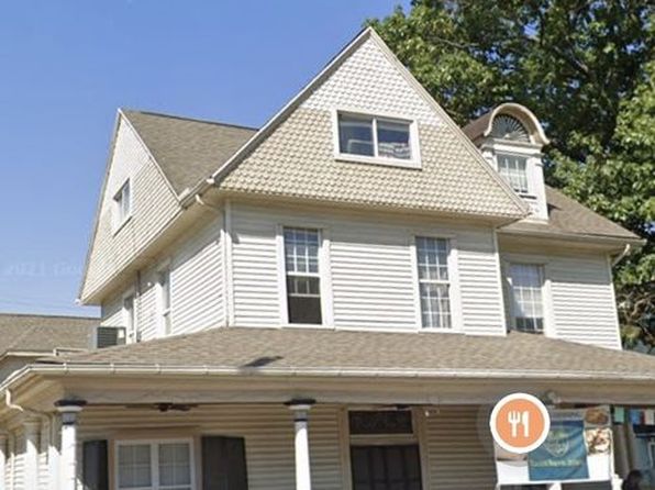 105 S 2nd St
