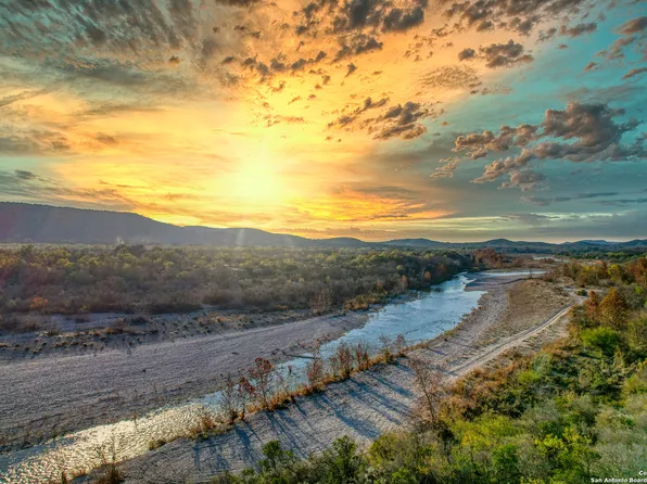 1580 Private Road 2310, Uvalde, TX 78801