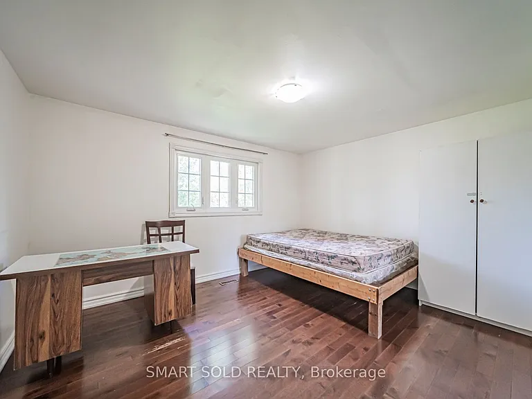 5 Horseley Hill Dr E — Photo 22