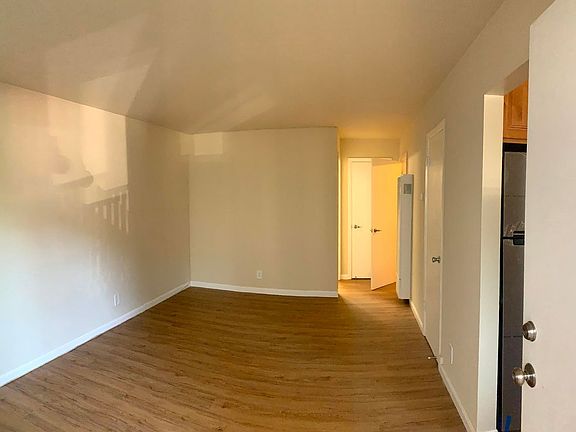 3rd image of 829-851 Masonic Ave #829-3