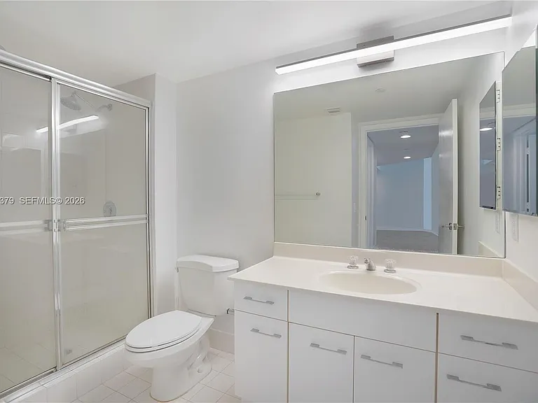 21205 Yacht Club Dr #2604 — Photo 23