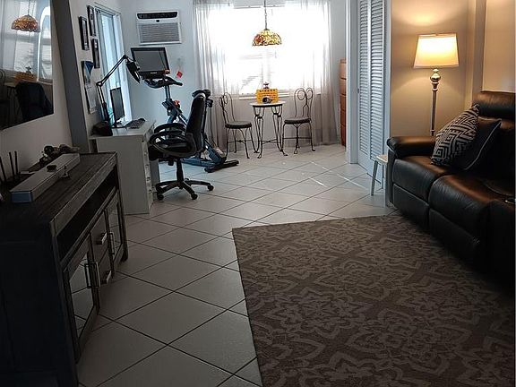4th image of 2131 NE 42nd Court #110E