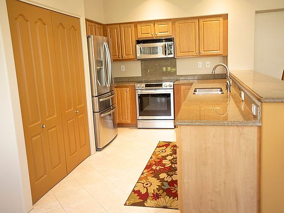 Kitchen upgraded appliances